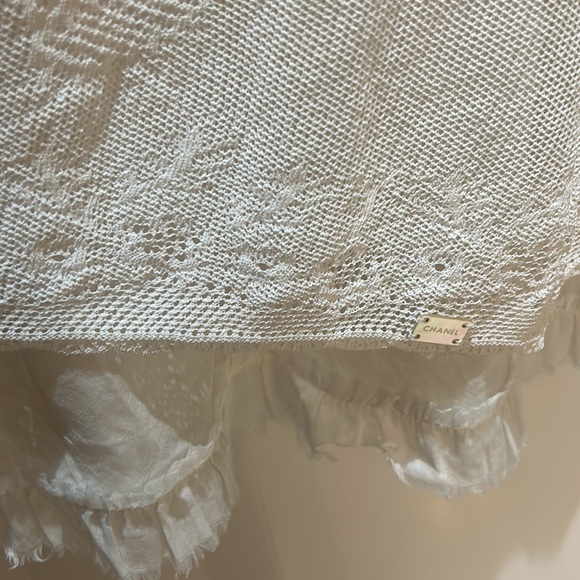 CHANEL stunning top - Picture 6 of 8